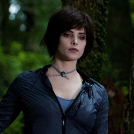 alice-and-jasper-eclipse-stills-alice-and-jasper-11201103-759-758.jpg