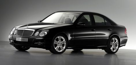 bella_swan_-benz-e-guard-21.jpg